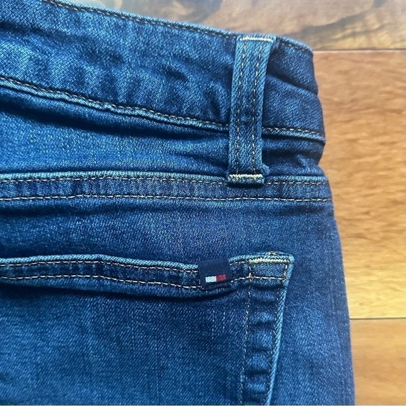Tommy Hilfiger Curve Straight Jeans - Picture 9 of 11